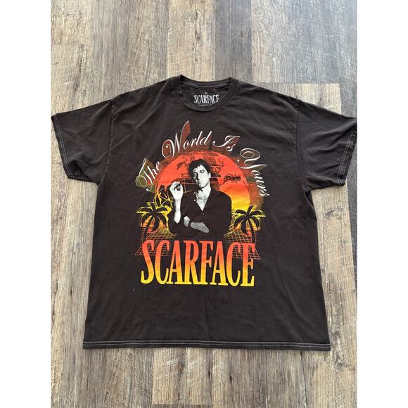 Scarface 'The World Is Yours' Graphic T-Shirt - Picture 1 of 10